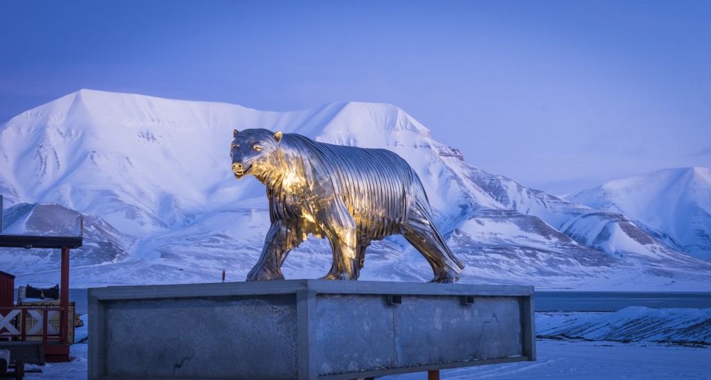Polar Bear statue